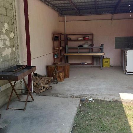 Megi Hostel Fargʻona Buitenkant foto